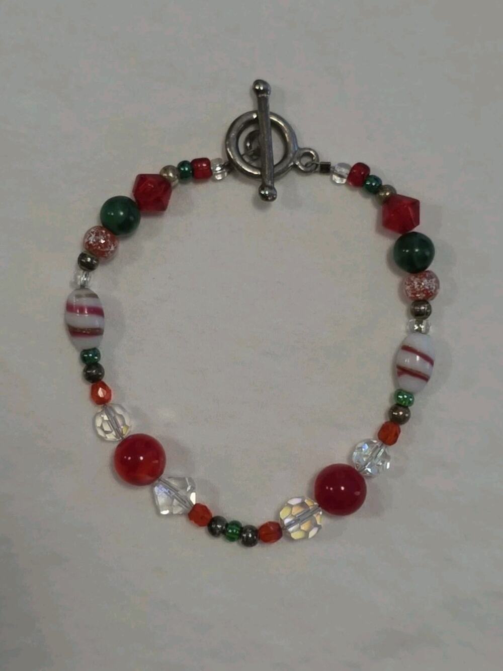 Christmas Colored Glass Beaded Chain Bracelet Red Green White Silver Tone